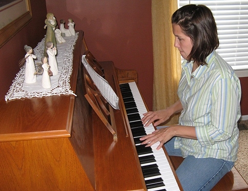 Angela-Piano